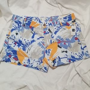 Gap sunkissed shorts.